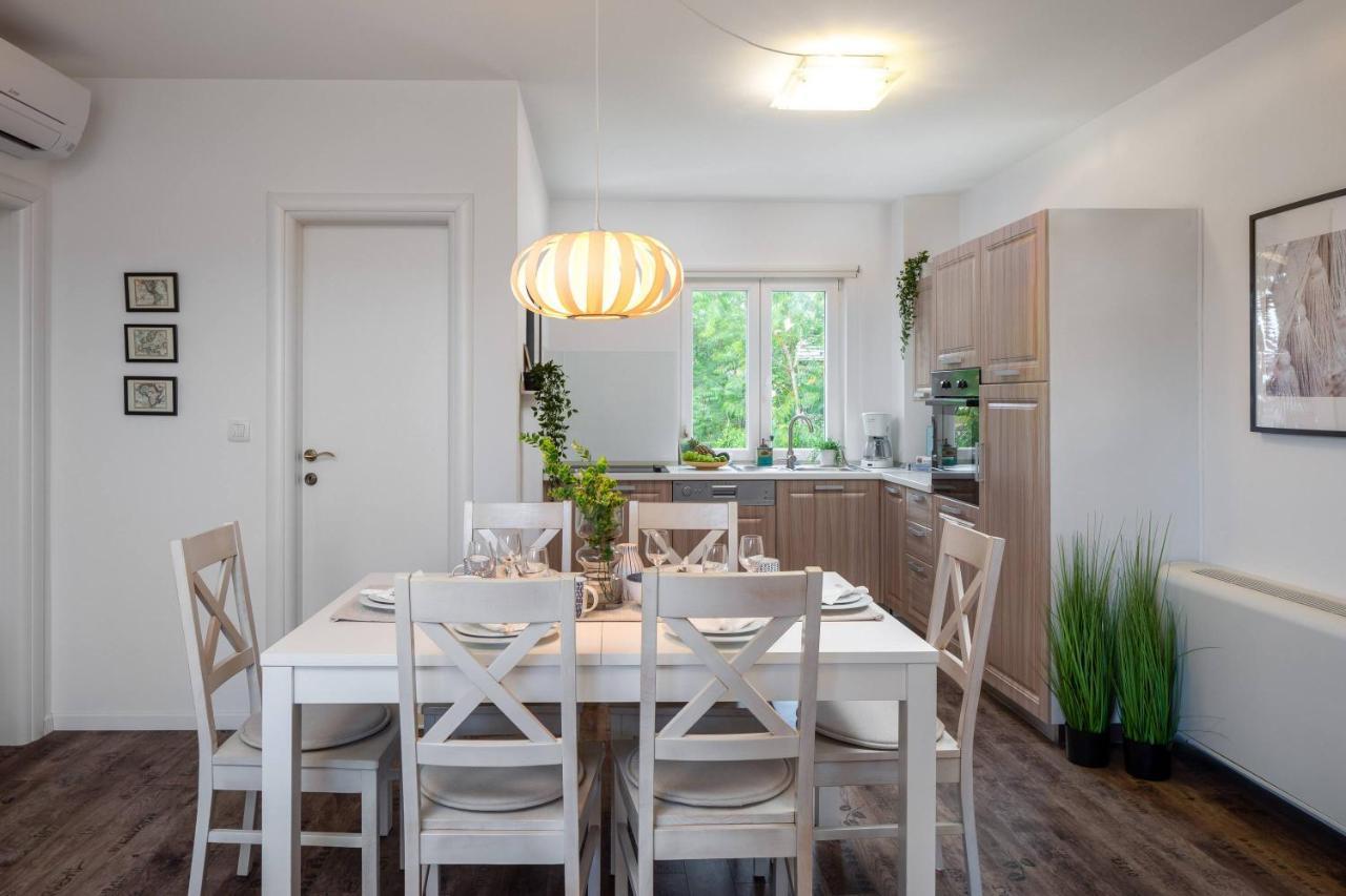 Apartments Valentina 볼 외부 사진
